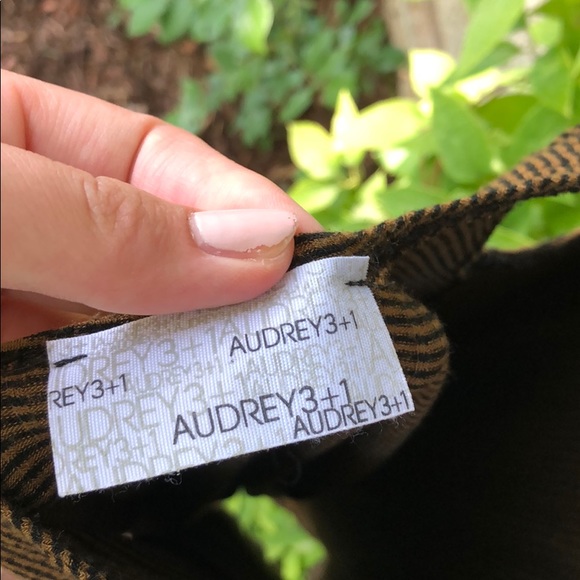 Plaid tank dress with open back - Picture 3 of 3